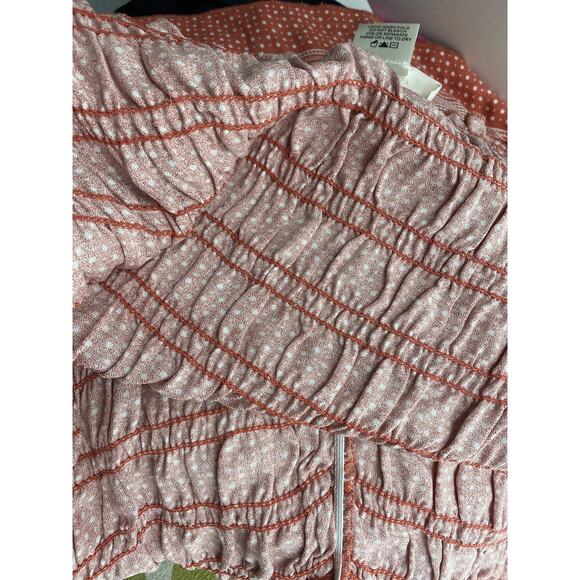 Urban Romantics Womens Off Shoulder Peasant Polka Dot Blouse NEW Small - Picture 8 of 10